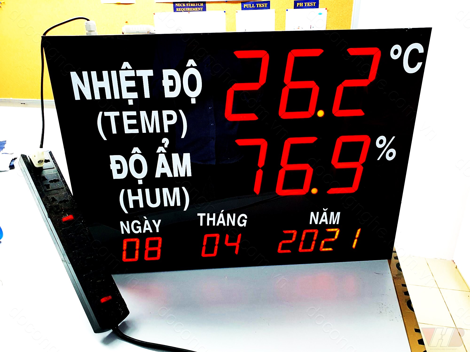 Bảng LED cảnh báo nhiệt độ độ ẩm qua SMS
